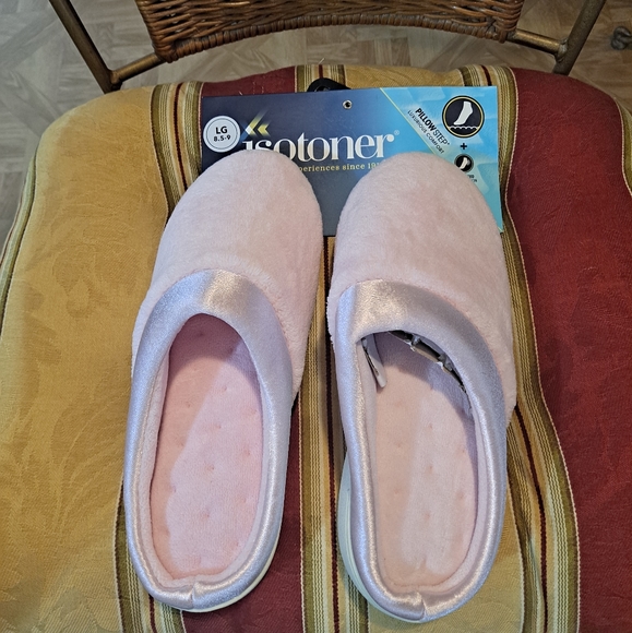 Isotoner Pink pillow step Slippers Large (8.5-9)